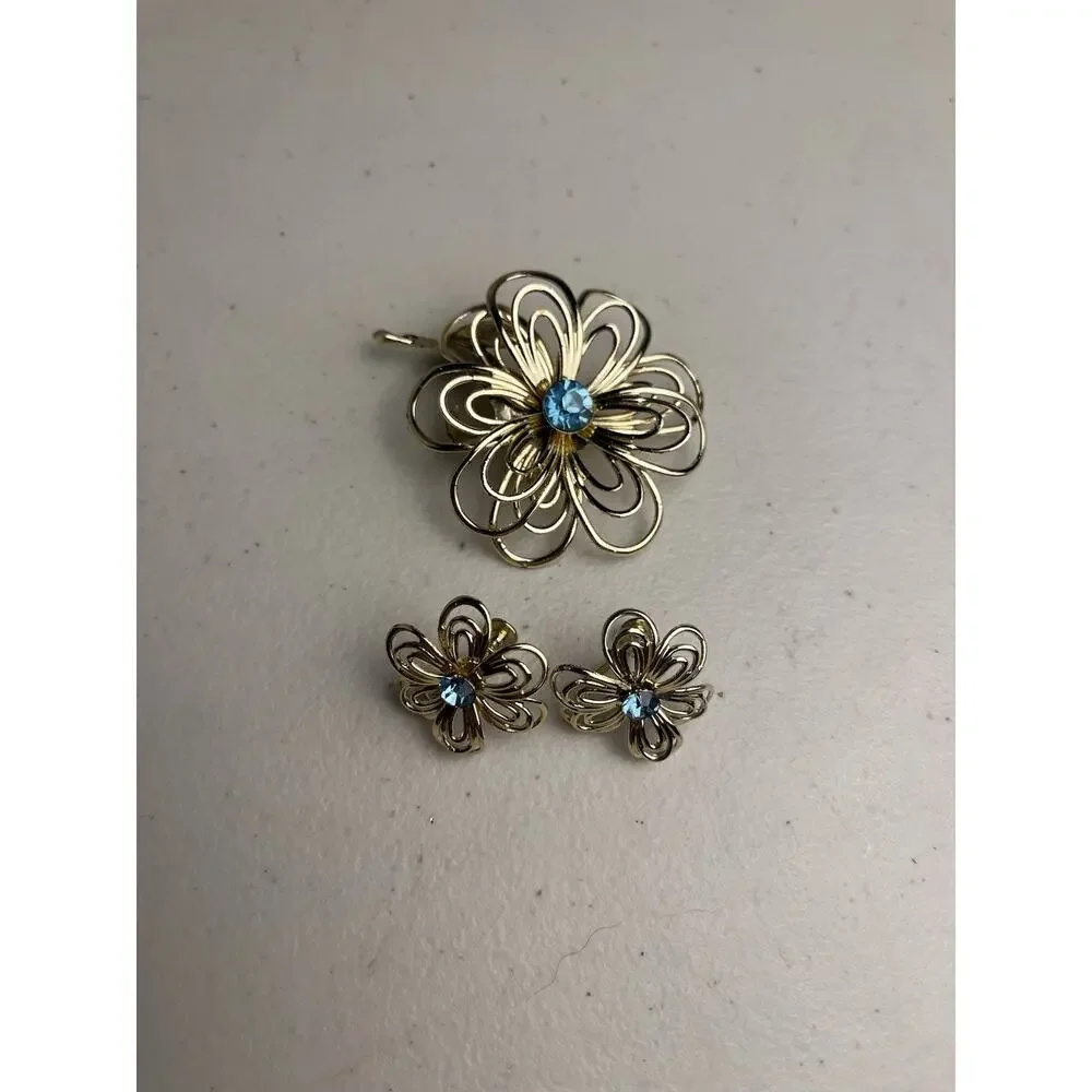 Gold Tone Wire Flower Blue Rhinestone Screw Back Earrings & Brooch Pin Set MCM